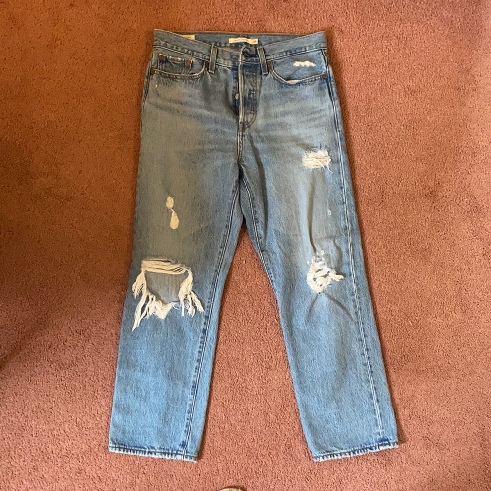 Levi Wedgie Straight Leg Ripped Jeans
